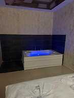 Royal Fsm Suites