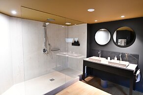 La Suite