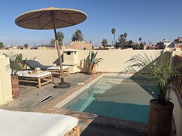 Riad Al Muhandiz