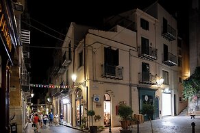 BM SUITES CEFALU'