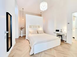 Glamour Suite by Accomodo