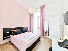 Glamour Suite by Accomodo