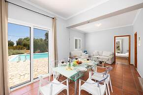 Villa Kostis in Kateleios