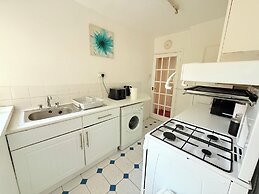 Homey 4 bedroom house for large groups