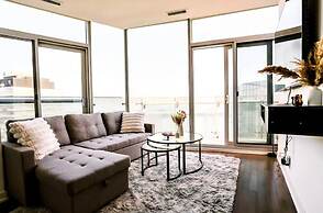 Sky Suites at Front