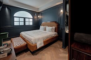 The Midnight Bloom Suite