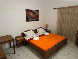 Michalis Studios & Apartments