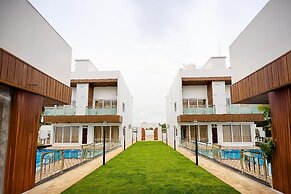 ASJ HOLIDAY VILLA