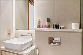 Brand New Stylish Unit near Circle Mall