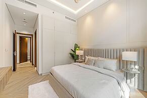 Brand New Stylish Unit near Circle Mall