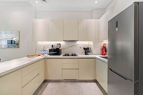 Brand New Stylish Unit near Circle Mall
