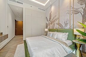 Brand New Stylish Unit near Circle Mall