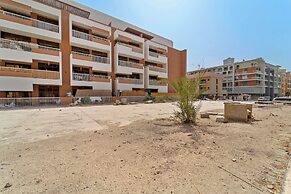 Brand New Stylish Unit near Circle Mall