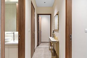 Brand New Stylish Unit near Circle Mall