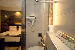 Anar Hotel