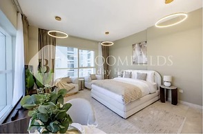 2202 Bloomfileds Modern STU Marina Heigh