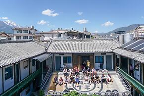 Lijiang Desti Youth Park Hostel