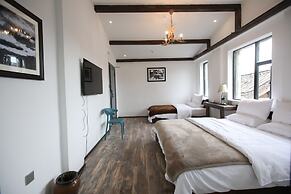 Lijiang Desti Youth Park Hostel