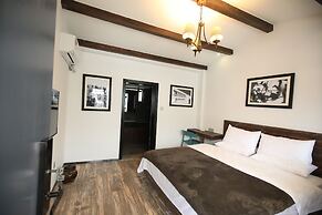 Lijiang Desti Youth Park Hostel