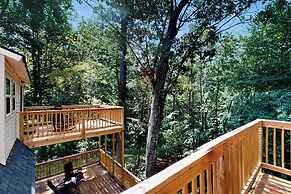 Cozy Restful Treehouse Feel Home w/ gas Grill & AC