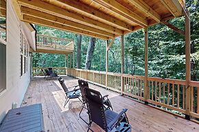Cozy Restful Treehouse Feel Home w/ gas Grill & AC