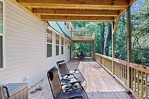 Cozy Restful Treehouse Feel Home w/ gas Grill & AC