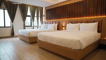 Hotel M7 Plaza