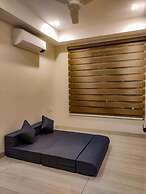 RR Mount Elite Suites