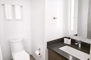 RS Suites - Yorkville