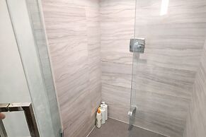 RS Suites - Yorkville