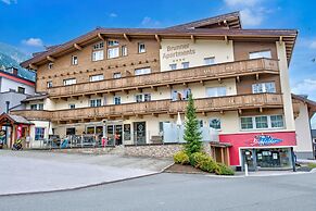 Ski-in/ski-out Brunner Apartment Top 2