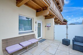 Ski-in/ski-out Brunner Apartment Top 2