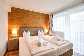 Ski-in/ski-out Brunner Apartment Top 2