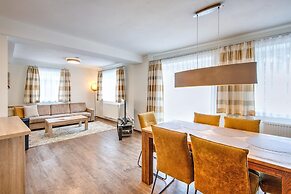 Ski-in/ski-out Brunner Apartment Top 2