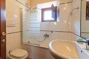 Apartment in Laterina With Shared Pool