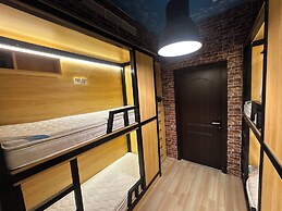 Luxury Hostel Bedspace in Downtown