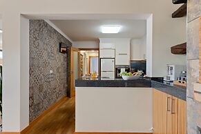 Quinta do Checa by Homie
