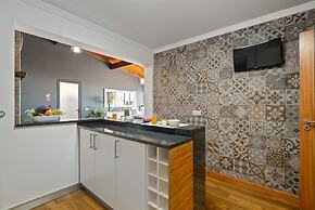 Quinta do Checa by Homie