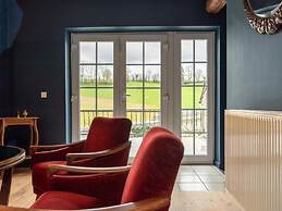 Spacious Holiday Home With Sunny Terrace