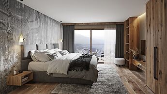 Sunny Vacation Apartment Near Glacier