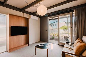 The Black Dolphin Motel