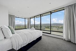 U Suites at The Links