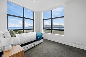 U Suites at The Links