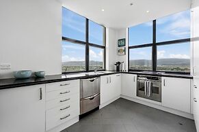 U Suites at The Links