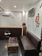 Skyer Inn Hotel
