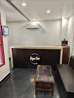 Skyer Inn Hotel
