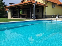 Lovinac Spa by Režek