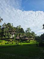 The Tirta Sari Villas