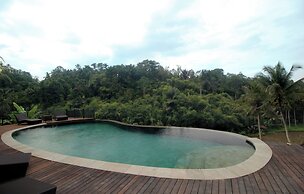 The Tirta Sari Villas