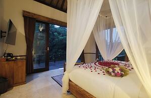 The Tirta Sari Villas